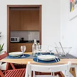 Bonjardim W/ Balcony By Lovelystay * פורטו