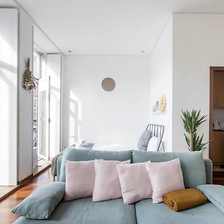 Bonjardim W/ Balcony By Lovelystay Apartment Porto