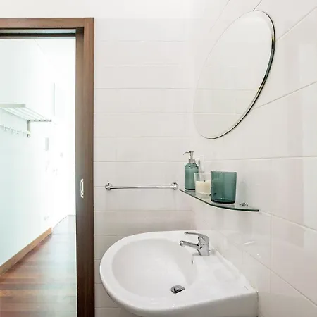 Bonjardim W/ Balcony By Lovelystay דירה פורטו