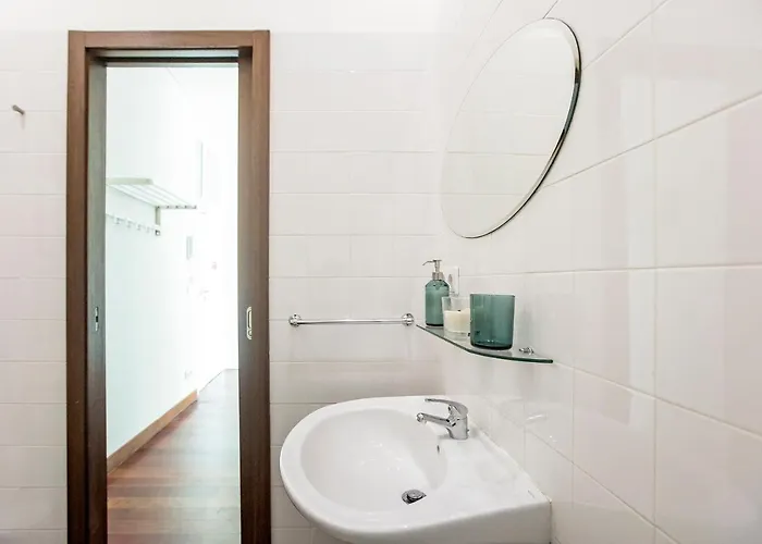 Bonjardim W/ Balcony By Lovelystay Apartment Porto