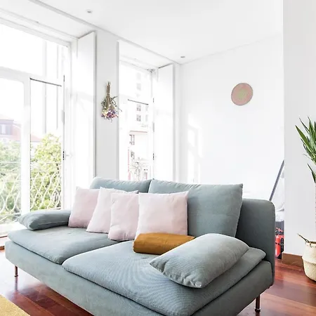 Bonjardim W/ Balcony By Lovelystay Apartment Porto
